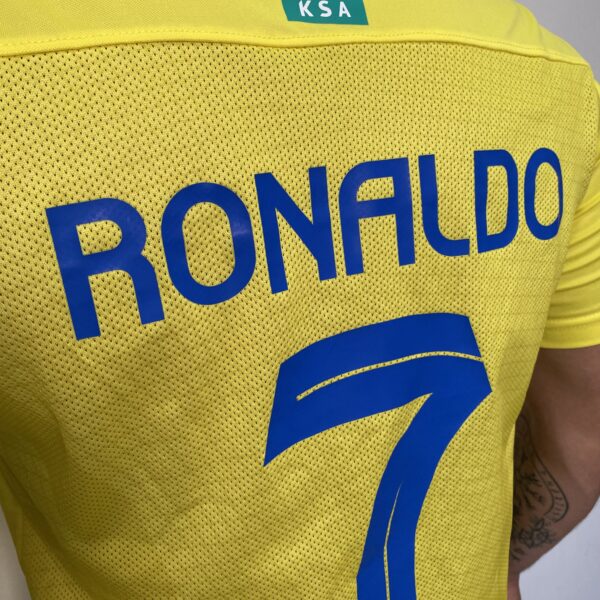 Camisa Al Nassr Home Versão Jogador Cristiano Ronaldo 7 CR7 2024 Nike Amarela - Imagem 23