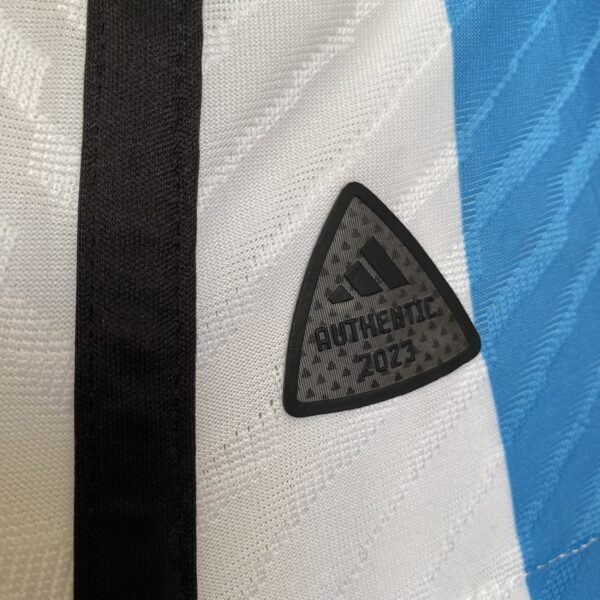 Camisa Seleção Argentina Home - Campeão Mundial - (2) Patch Copa do Mundo Catar - 3 Estrelas - Messi 10 - 2023 Adidas - Versão Jogador - Imagem 22