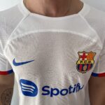 Camisa Barcelona Away Versão Jogador 2024 Branca Nike - Imagem 5