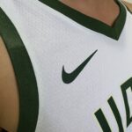 Camiseta Regata Basquete NBA - Milwaukee Bucks - Damian Lillard 0 - Association Edition 2023 - Nike - Branca - Imagem 3