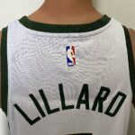 Camiseta Regata Basquete NBA - Milwaukee Bucks - Damian Lillard 0 - Association Edition 2023 - Nike - Branca - Imagem 16