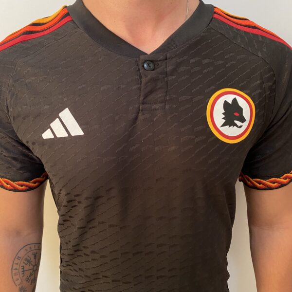 Camisa Roma Third Versão Jogador 2024 Preta Adidas - Imagem 3