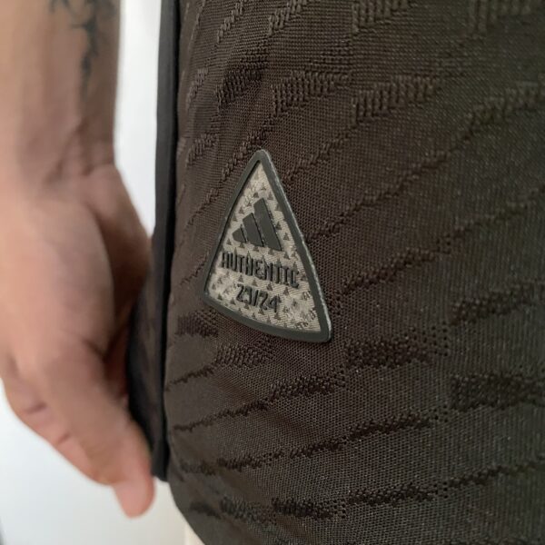 Camisa Roma Third Versão Jogador 2024 Preta Adidas - Imagem 18