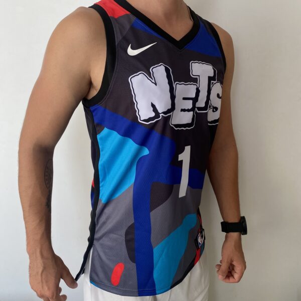 Camiseta Regata Basquete NBA Brooklyn Nets Mikal Bridges 1 City Edition Swingman 2024 Nike - Imagem 9