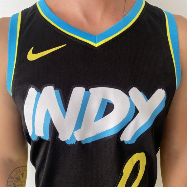 Camiseta Regata NBA Indiana Pacers Nike City Edition Swingman Tyrese Haliburton 0 Preta 2024 Nike - Imagem 3