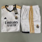 Kit Conjunto Infantil Crianças Camisa e Calção Real Madrid Home 2023 Adidas