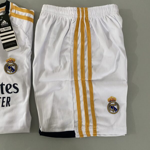 Kit Conjunto Infantil Crianças Camisa e Calção Real Madrid Home 2023 Adidas - Imagem 3