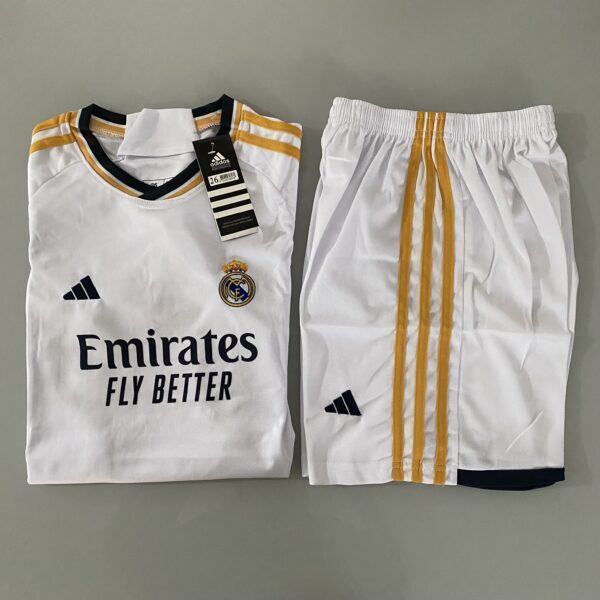 Kit Conjunto Infantil Crianças Camisa e Calção Real Madrid Home 2023 Adidas - Imagem 6