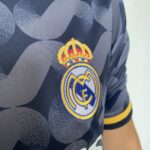 Camisa Real Madrid Away Vini Jr. 7 Versão Torcedor 2024 Adidas Personalização Anime - Imagem 7