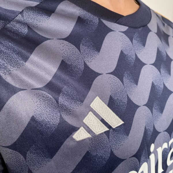Camisa Real Madrid Away Vini Jr. 7 Versão Torcedor 2024 Adidas Personalização Anime - Imagem 10