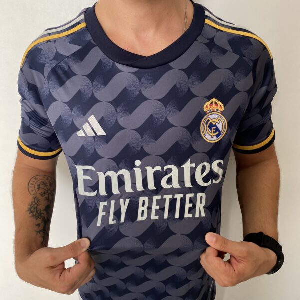 Camisa Real Madrid Away Vini Jr. 7 Versão Torcedor 2024 Adidas Personalização Anime - Imagem 12