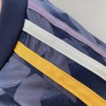 Camisa Real Madrid Away Vini Jr. 7 Versão Torcedor 2024 Adidas Personalização Anime - Imagem 13