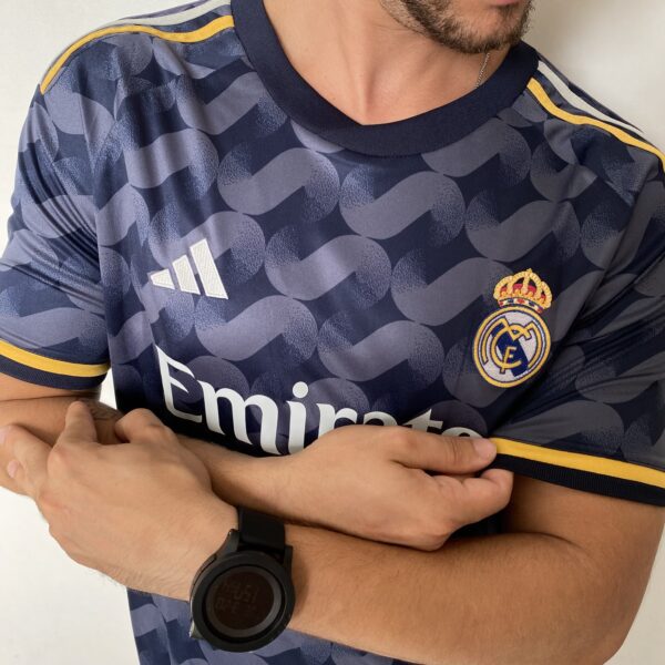 Camisa Real Madrid Away Vini Jr. 7 Versão Torcedor 2024 Adidas Personalização Anime - Imagem 14