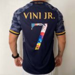 Camisa Real Madrid Away Vini Jr. 7 Versão Torcedor 2024 Adidas Personalização Anime