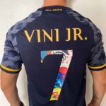 Camisa Real Madrid Away Vini Jr. 7 Versão Torcedor 2024 Adidas Personalização Anime - Imagem 18