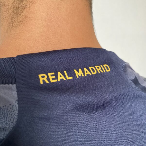 Camisa Real Madrid Away Vini Jr. 7 Versão Torcedor 2024 Adidas Personalização Anime - Imagem 21