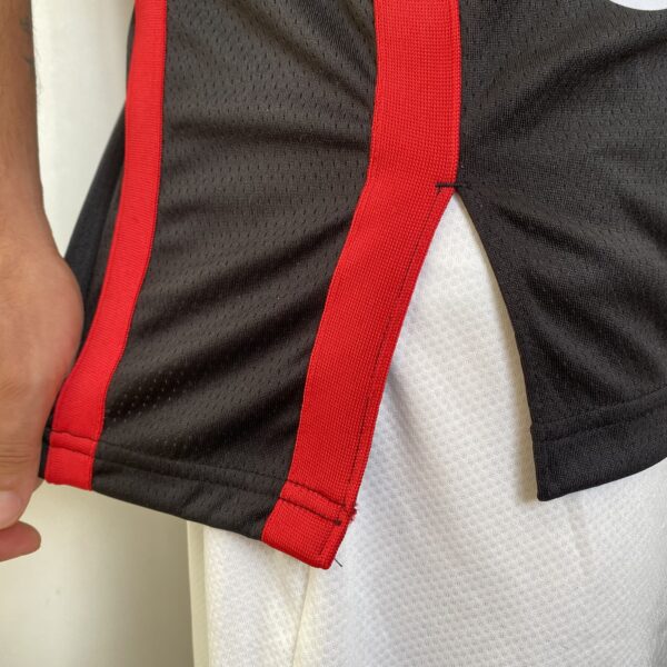 Camiseta Regata NBA Chicago Bulls - Michael Jordan 23 - City Edition Preta 2024 Nike - Imagem 12