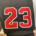 Camiseta Regata NBA Chicago Bulls - Michael Jordan 23 - City Edition Preta 2024 Nike - Imagem 13