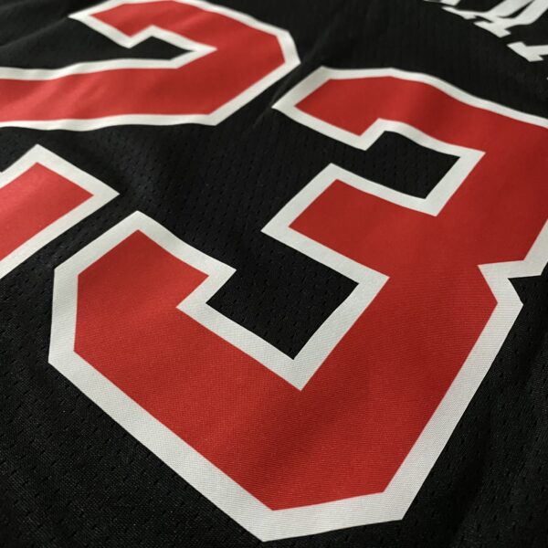 Camiseta Regata NBA Chicago Bulls - Michael Jordan 23 - City Edition Preta 2024 Nike - Imagem 29