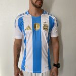 Camisa Seleção Argentina Home Patch Copa do Mundo Catar 2024/25 Adidas - Versão Jogador - Imagem 2