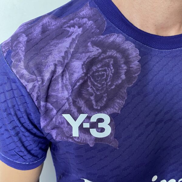 Camisa Real Madrid 4th Versão Jogador 2025 Edição Especial Adidas Y-3 Roxa - Imagem 4