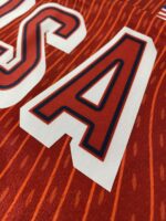 Camiseta Regata Basquete USA EUA Seleção Estados Unidos Olimpíadas Paris 2024 Stephen Curry 4 Vermelha Nike - Imagem 22