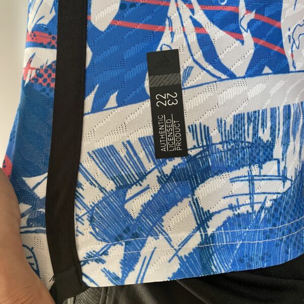 Camisa Seleção Japão - Edição Especial Versão Anime - Dragon-Ball Z - Tsubasa 10 - Versão Jogador 2022/23 Adidas - Branca - Imagem 13