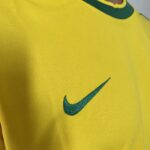 Camisa Retrô Clássica Seleção Brasileira Brasil – Ronaldo 9 – Nike Masculina – Amarela – 1998 - Imagem 5