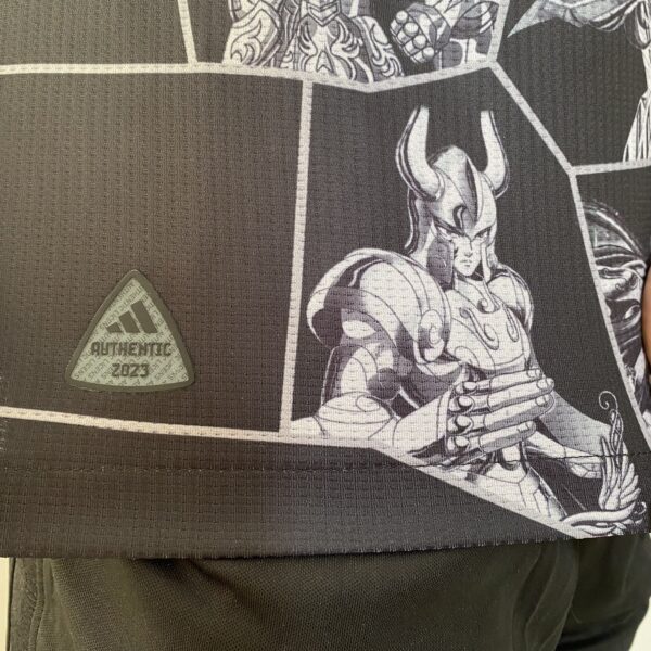 Camisa Seleção Japão - Edição Especial Versão Anime - Cavaleiros do Zodíaco - Tsubasa 10 - Versão Jogador 2022/23 Adidas - Preta - Imagem 12