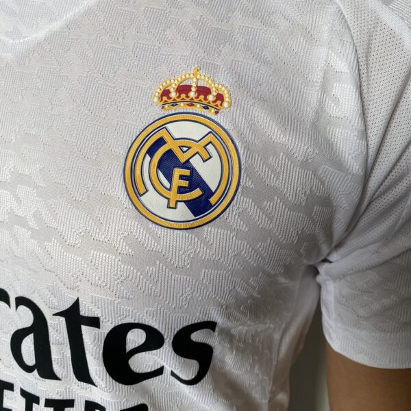 Camisa Real Madrid Home Versão Jogador 24/2025 Adidas Branca - Imagem 4