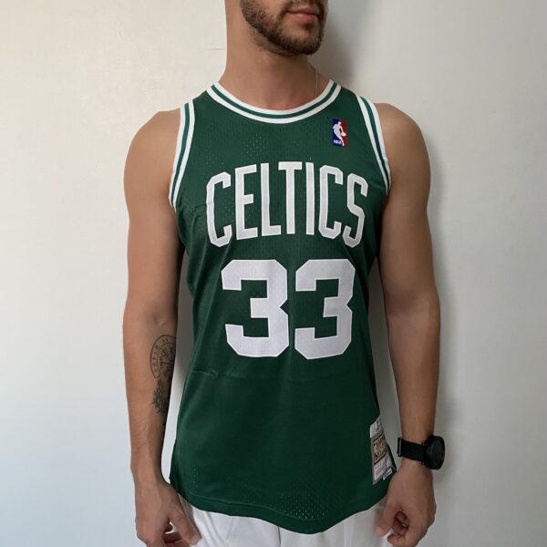 Camiseta Regata Basquete NBA Boston Celtics 33 Larry Bird Mitchell & Ness Verde 1985/86 - Imagem 2