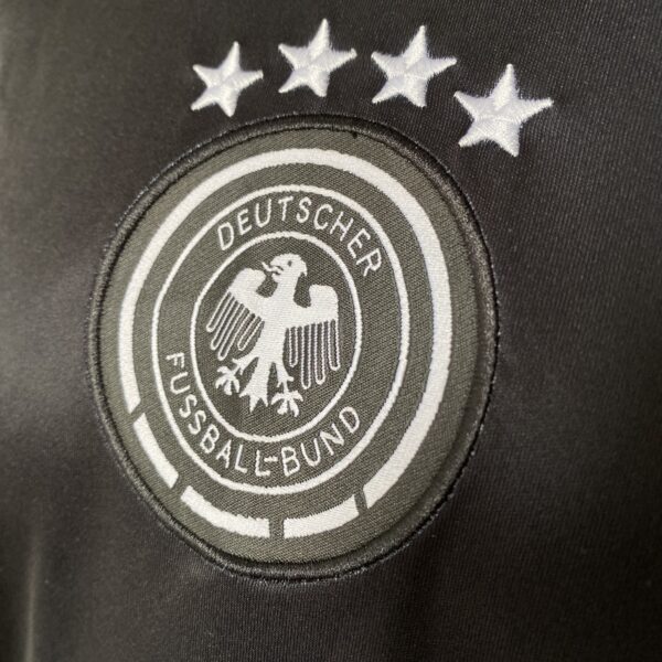 Camisa Seleção Alemanha Pré-Jogo 2024/25 - Torcedor Masculina - Preto Predominante - EuroCopa 2024 Adidas - Imagem 3