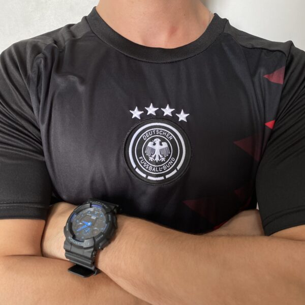 Camisa Seleção Alemanha Pré-Jogo 2024/25 - Torcedor Masculina - Preto Predominante - EuroCopa 2024 Adidas - Imagem 4