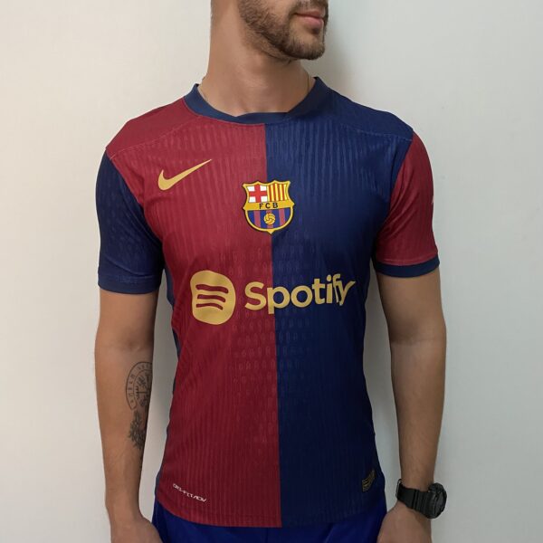 Camisa Barcelona Home Versão Jogador 24/2025 Nike - Imagem 2