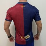 Camisa Barcelona Home Versão Jogador 24/2025 Nike - Imagem 14