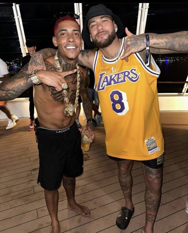 Camiseta Regata Basquete NBA Los Angeles Lakers 8 Kobe Bryant Mitchell & Ness Amarela 1996/97 - Imagem 19