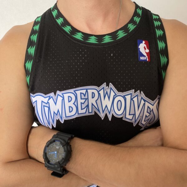 Camiseta Regata Basquete NBA Minnesota Timberwolves 21 Kevin Garnett 21 Mitchell & Ness Preta 1997/98 - Imagem 7