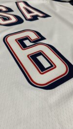 Camiseta Regata Basquete USA EUA Seleção Estados Unidos Jogos Olimpícos Paris 2024 Branca Nike - Imagem 24