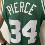 Camiseta Regata Basquete NBA Boston Celtics 34 Paul Pierce Mitchell & Ness Verde 2007/08 - Imagem 11