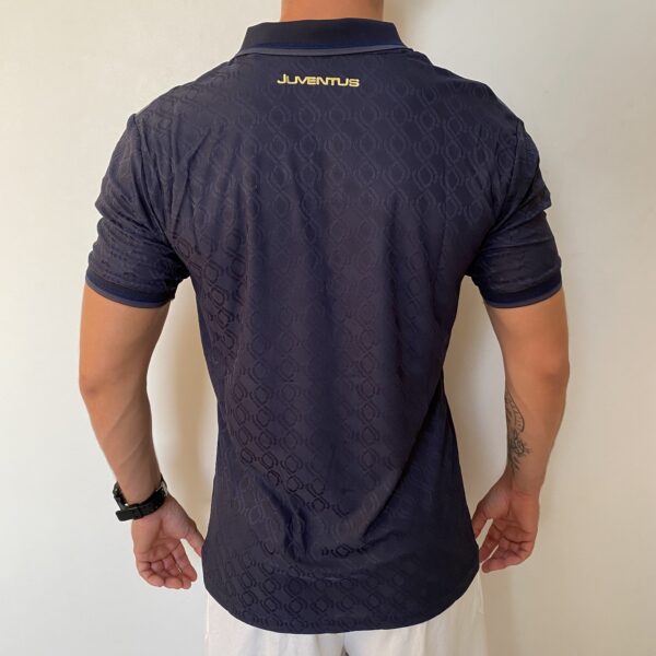Camisa Juventus Third Versão Jogador 24/2025 Azul Escura Adidas - Imagem 14