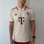 Camisa Bayern Munique Third Versão Jogador 24/2025 Off-White Adidas - Imagem 2