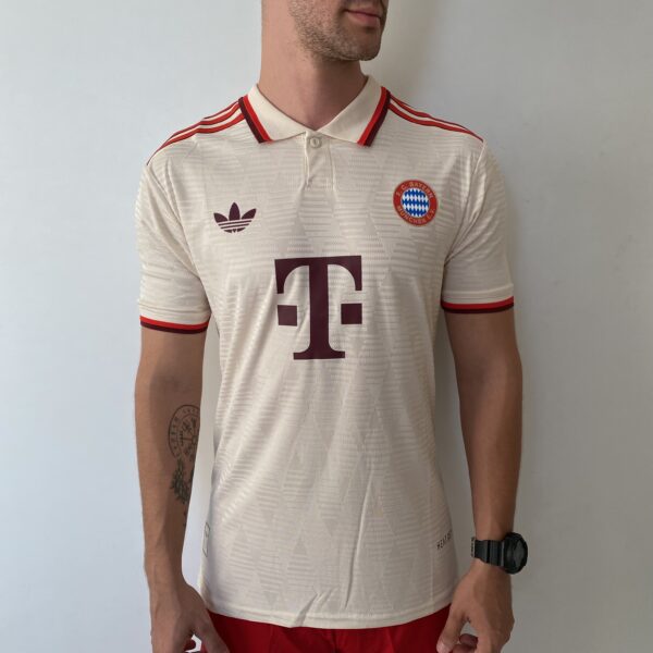 Camisa Bayern Munique Third Versão Jogador 24/2025 Off-White Adidas - Imagem 2