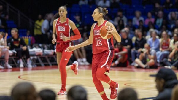 Short Bermuda NBA Basquete USA EUA Seleção Estados Unidos Olimpíadas Paris 2024 Vermelho Nike - Imagem 4