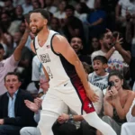 Camiseta Regata Basquete USA EUA Seleção Estados Unidos Jogos Olimpícos Paris 2024 Branca Nike - Imagem 36