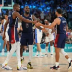 Short Bermuda NBA Basquete USA EUA Seleção Estados Unidos Olimpíadas Paris 2024 Vermelho Nike - Imagem 19