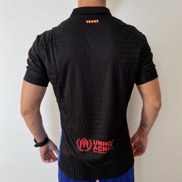 Camisa Barcelona Away Versão Jogador 24/2025 Nike - Imagem 15