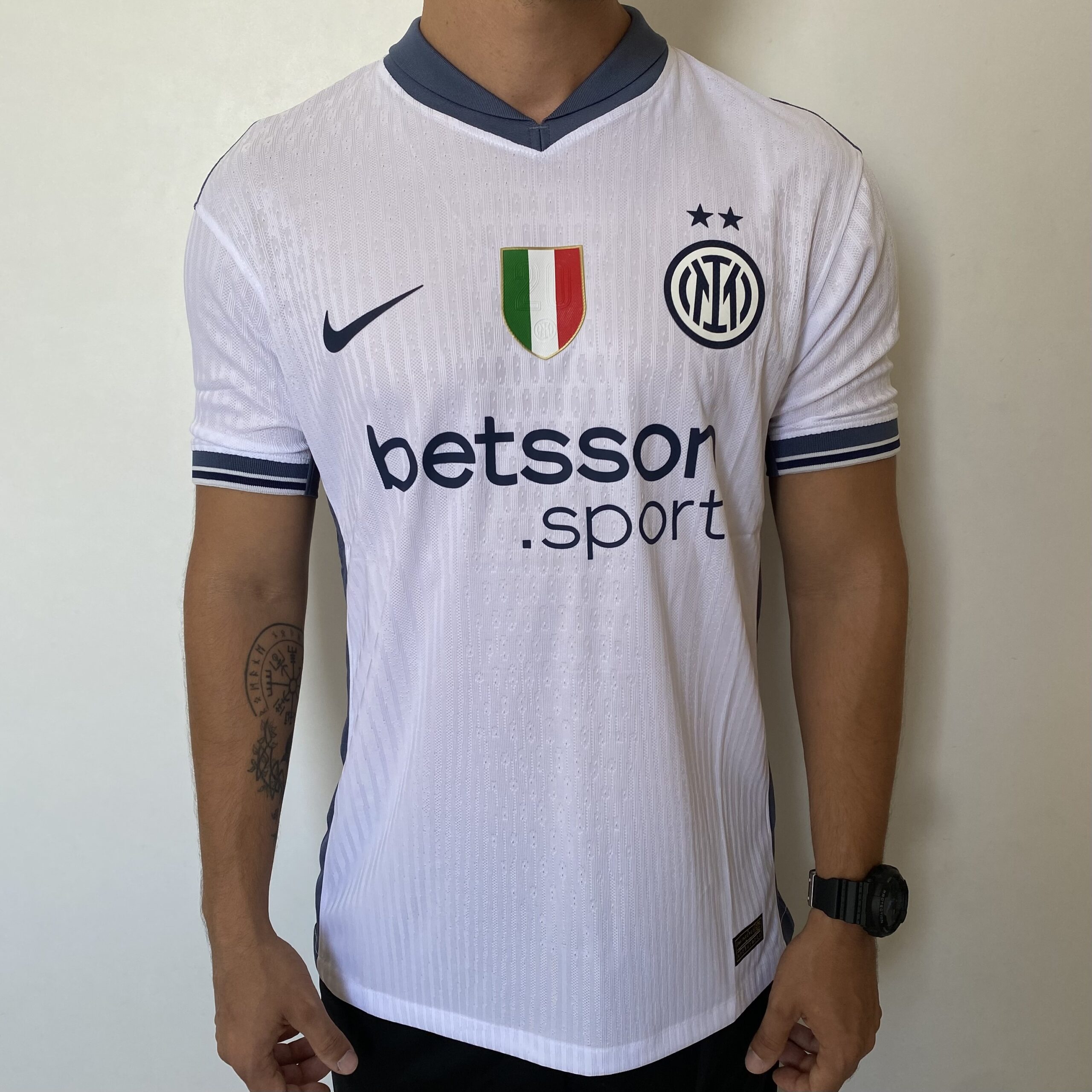 2024-12-30 11.30.52 Camisa Inter de Milão Away Versão Jogador 2025 Branca Nike - Imagem 1