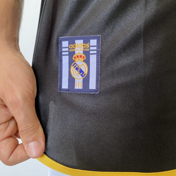 Camisa Retrô Real Madrid Away 1998/2000 Adidas - Imagem 13