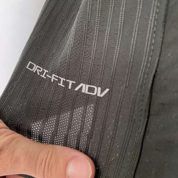 Camisa Liverpool Away Versão Jogador 24/2025 Preta Verde Escura Nike - Imagem 13