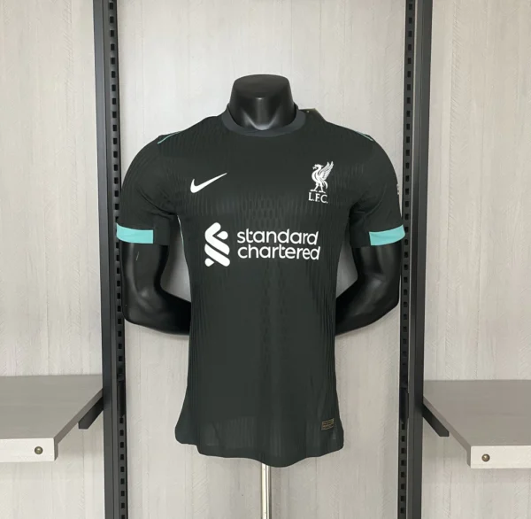 Camisa Liverpool Away Versão Jogador 24/2025 Preta Verde Escura Nike - Imagem 17